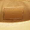 Bolso de mano Louis Vuitton Demi Lune en cuero Epi beige - Detail D3 thumbnail