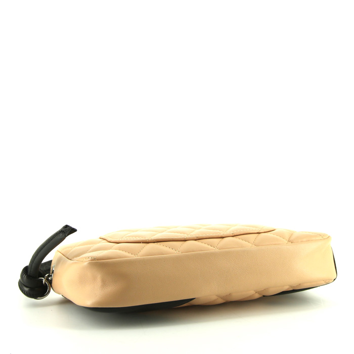 Bolso/bolsito Chanel Cambon en cuero acolchado bicolor beige y negro - Detail D4
