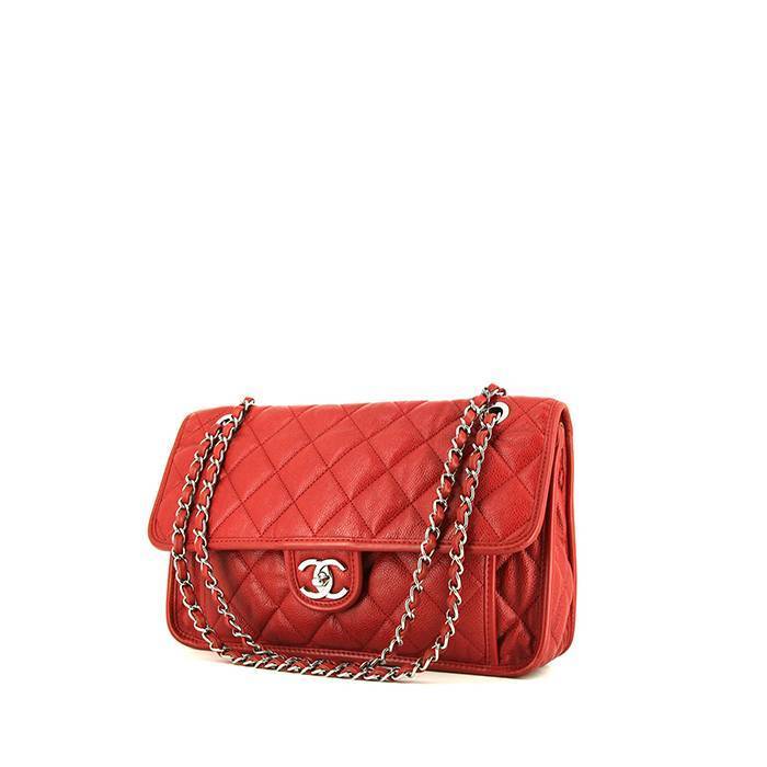 Chanel Timeless jumbo shoulder bag in red quilted grained leather - 00pp
