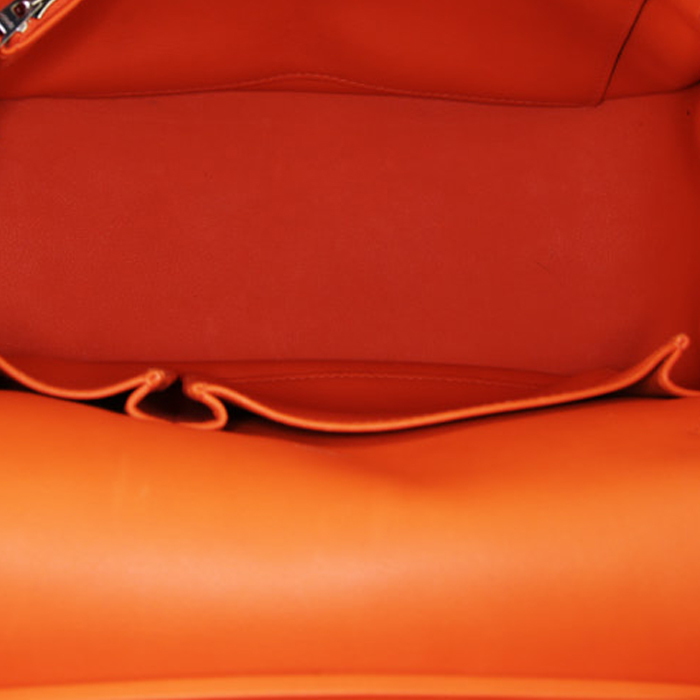 Sac bandoulière Hermès Jypsiere 28 cm en cuir Swift orange - Detail D3