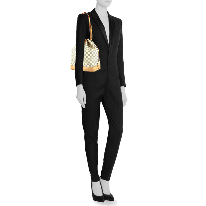 Louis Vuitton grand Noé large model shopping bag in azur damier canvas and natural leather - Detail D1