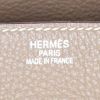 Bolso para llevar al hombro o en la mano Hermes Birkin Shoulder en cuero togo marrón etoupe - Detail D3 thumbnail