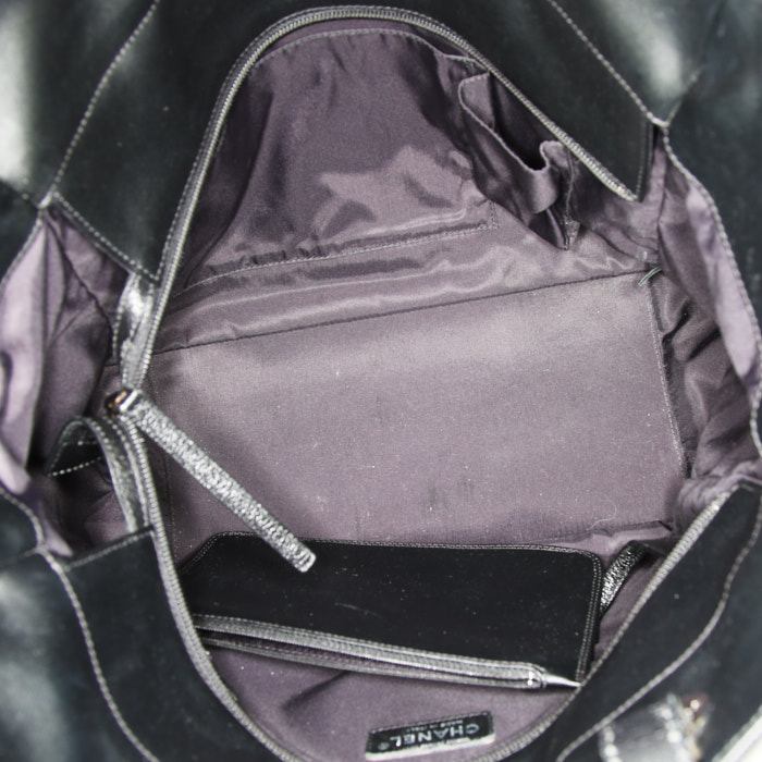 Shopping bag Chanel  Biarritz in pelle trapuntata nera e tela nera - Detail D2