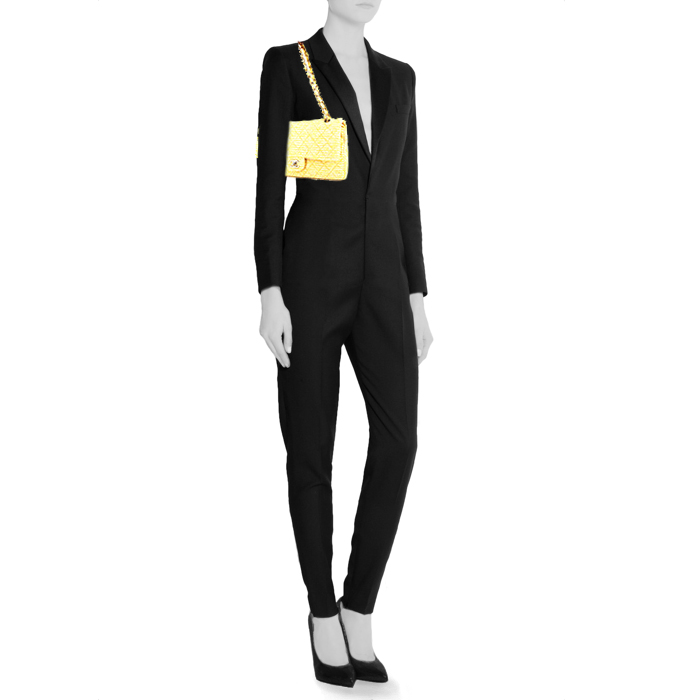 Chanel Timeless handbag in yellow quilted tweed - Detail D1