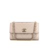 Bolso bandolera Chanel Wallet on Chain en cuero acolchado con motivos de espigas gris - 360 thumbnail