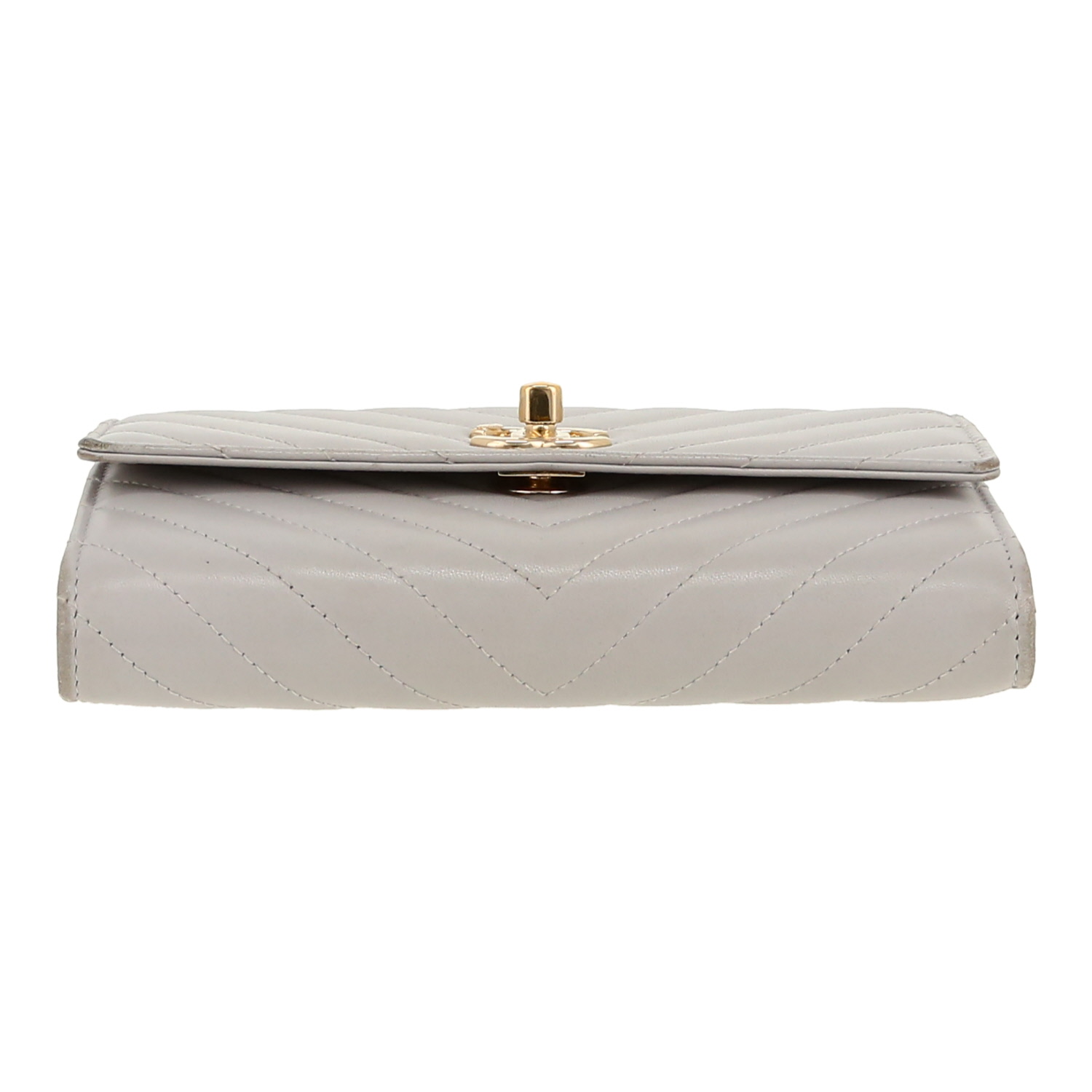 Chanel Wallet on Chain shoulder bag in grey chevron quilted leather - Detail D1