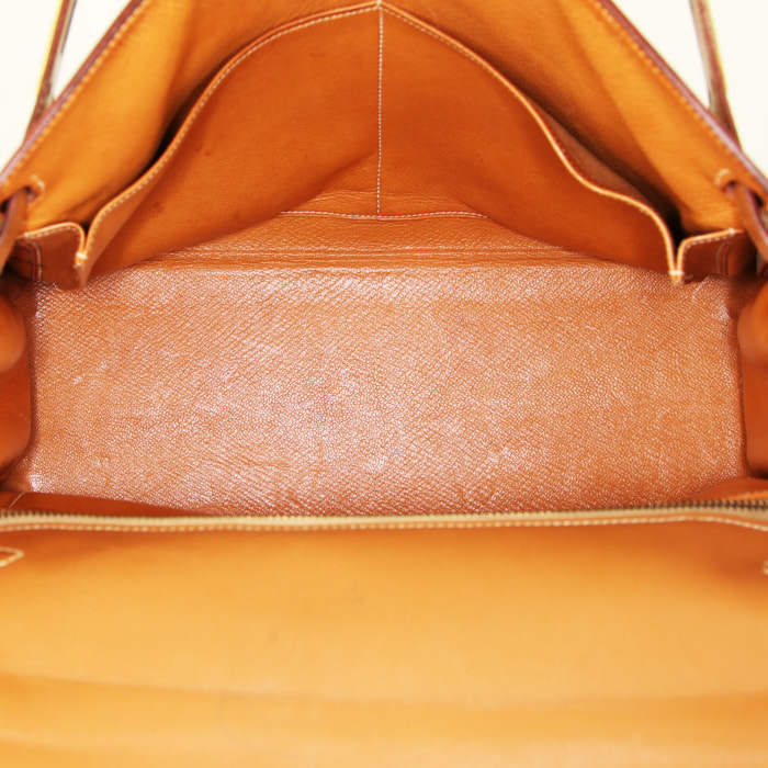 Bolso de mano Hermes Kelly 32 cm en cuero box color oro - Detail D2
