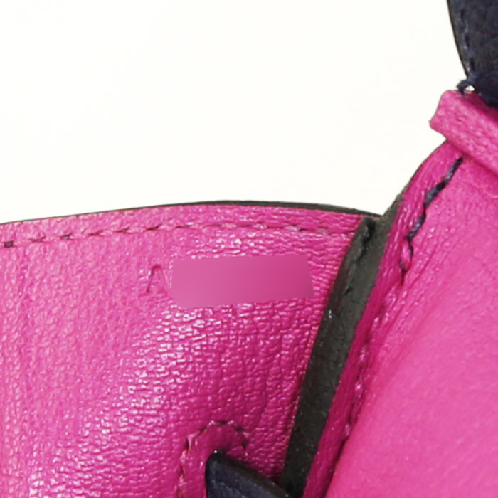 Sac à main Hermes Birkin 35 cm en cuir togo bleu-marine - Detail D4