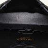Sac à main Chanel Timeless en cuir grainé matelassé noir - Detail D3 thumbnail
