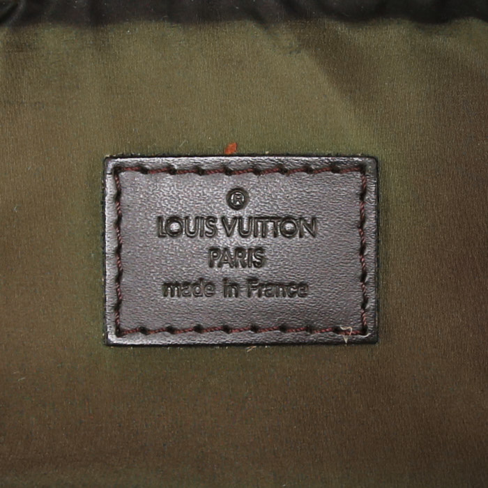 Sac cabas Louis Vuitton en toile noire et cuir marron - Detail D3