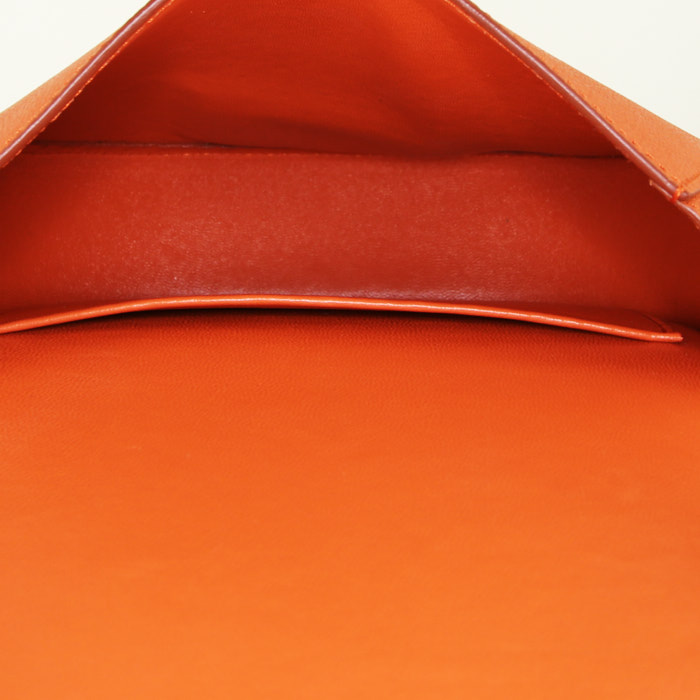 Borsa a tracolla Céline Trotteur modello piccolo in pelle martellata arancione - Detail D2