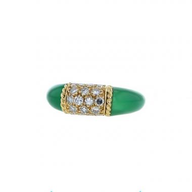 Sortija época años 60 Van Cleef & Arpels Philippine en oro amarillo,  crisoprasa y diamantes