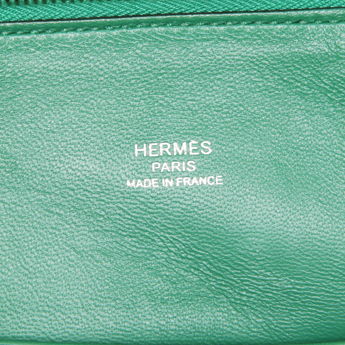 Hermes Bolide mini handbag in green Vertigo Mysore leather - Detail D3