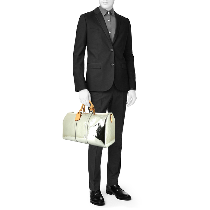 Bolso de fin de semana Louis Vuitton Keepall 50 cm Editions Limitées en lona Monogram Mirror plateada y cuero natural - Detail D1