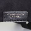 Pochette à bijoux Chanel en toile matelassée noire - Detail D2 thumbnail
