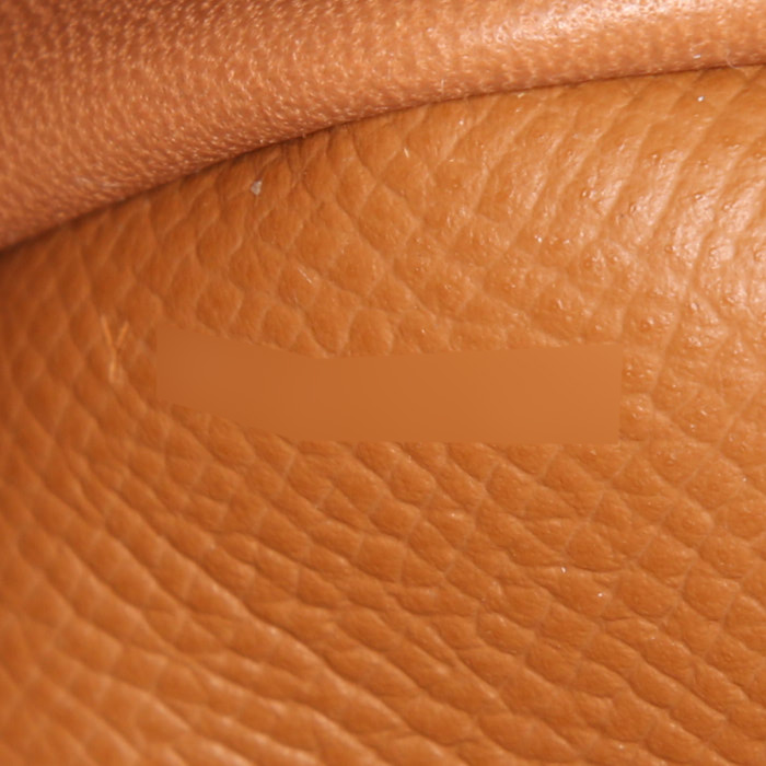 Hermès Kelly To Go handbag/clutch in gold epsom leather - Detail D4