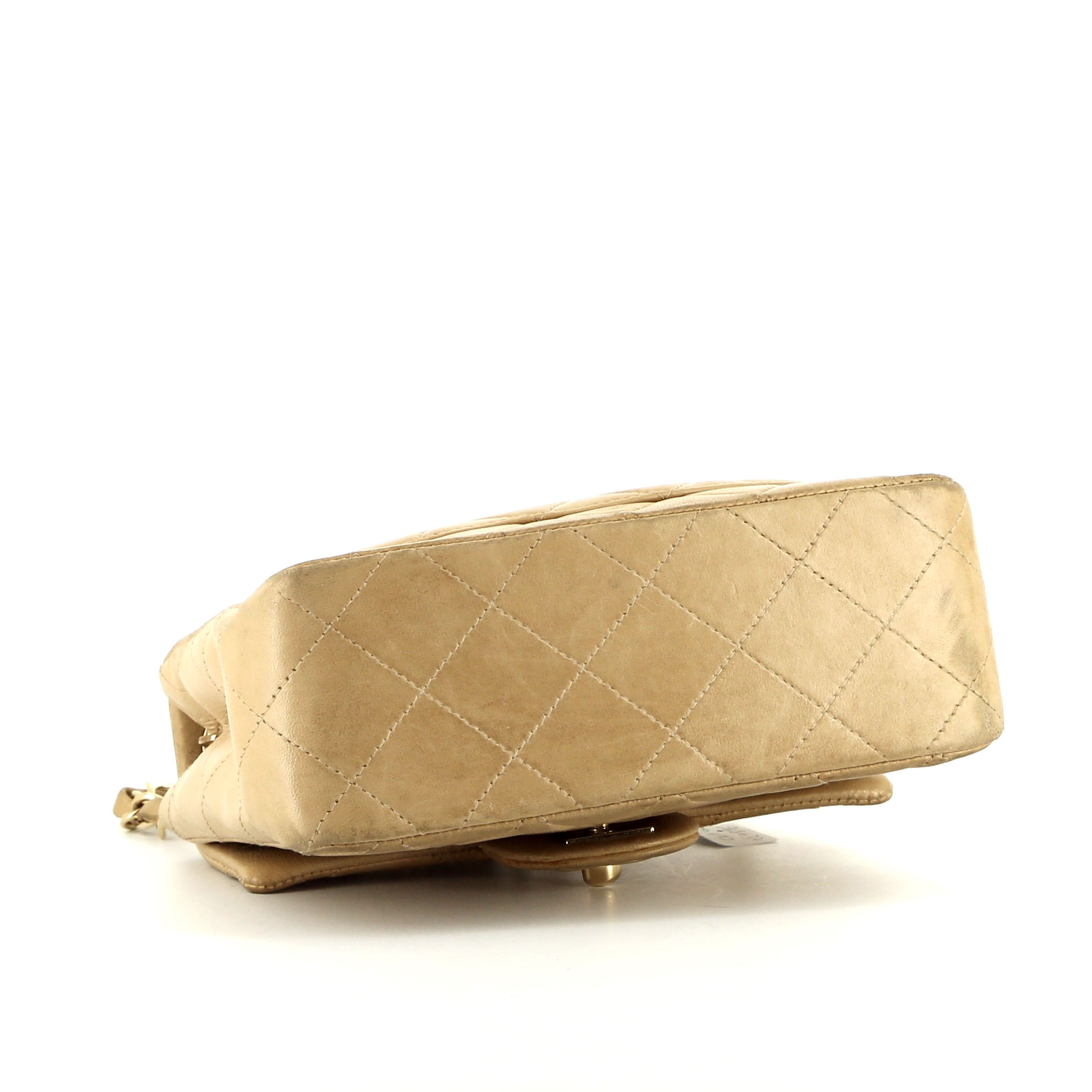 Chanel Mini Timeless shoulder bag in beige quilted leather - Detail D4