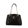 Bolso de mano Louis Vuitton New Wave en cuero acolchado con motivos de espigas negro - 360 thumbnail