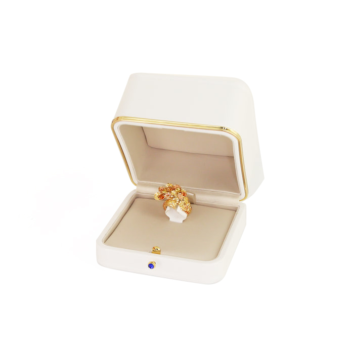 Sortija Boucheron Héra, Le Paon en oro amarillo,  zafiros naranjas y diamantes - Detail D2