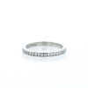 De Beers wedding ring in platinium and diamonds - 360 thumbnail
