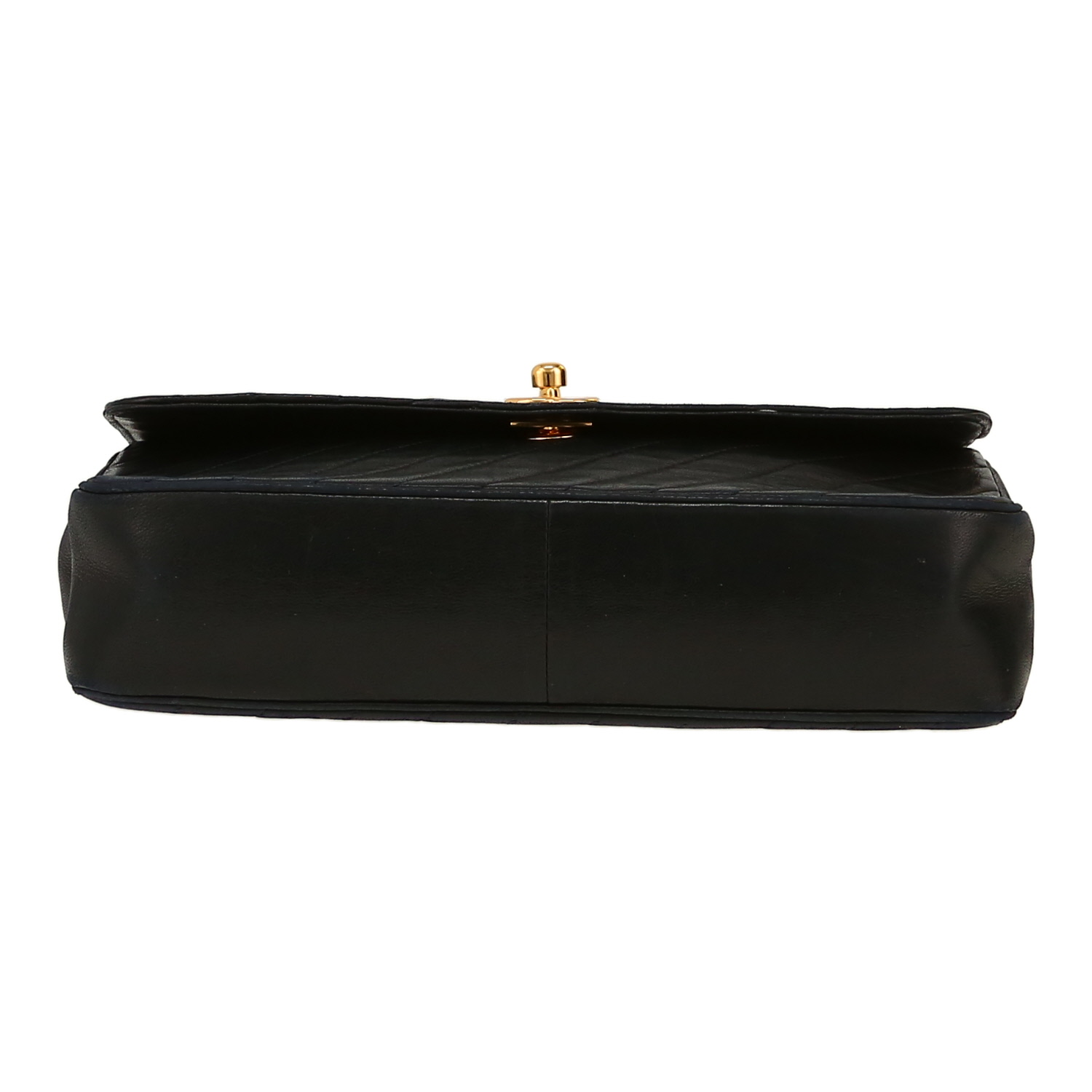 Chanel  Vintage handbag  in navy blue leather - Detail D1