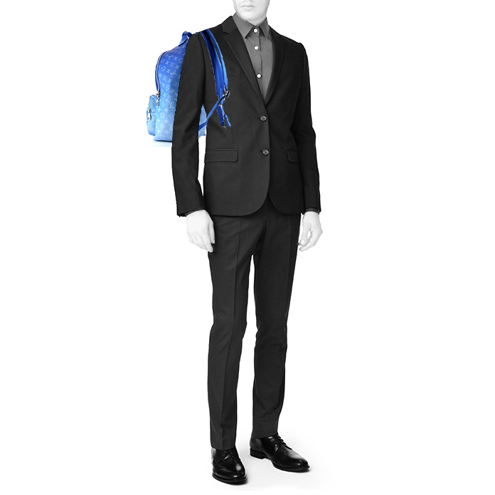 Sac à dos Louis Vuitton Editions Limitées Multipocket Clouds en toile monogram bleu-ciel et blanche et cuir bleu - Detail D1