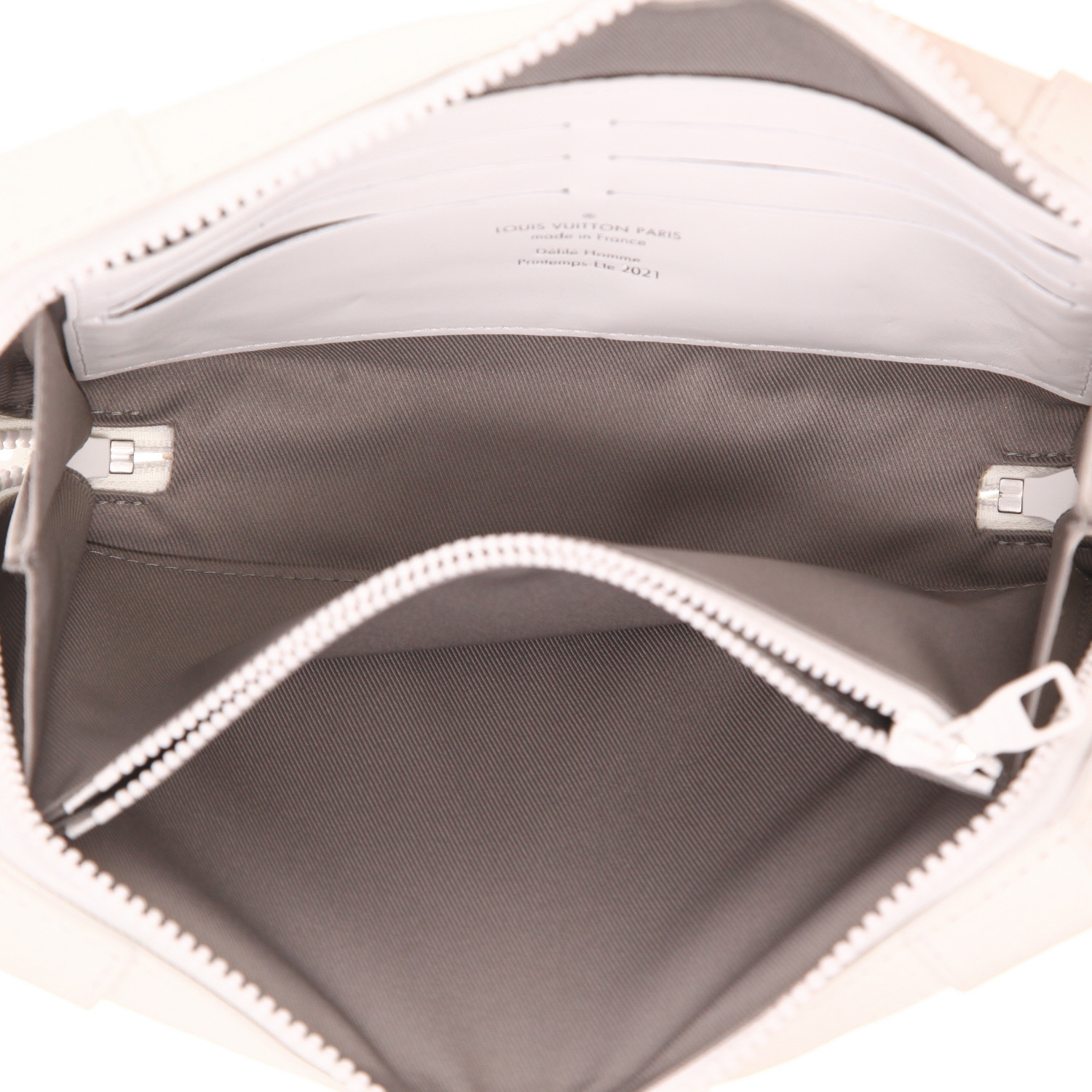 Borsa a tracolla Louis Vuitton Soft Trunk in pelle bianca con decoro di animali - Detail D3