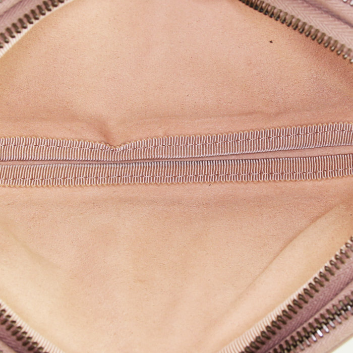 Sac bandoulière Gucci GG Marmont Camera en cuir beige - Detail D2