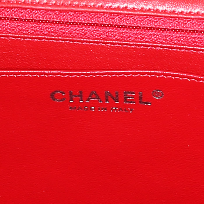 Borsa Chanel Timeless jumbo in pelle verniciata e foderata rossa - Detail D4