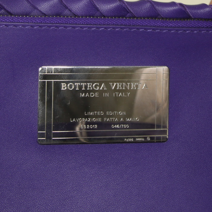 Bolso Cabás Bottega Veneta en cuero intrecciato violeta - Detail D3