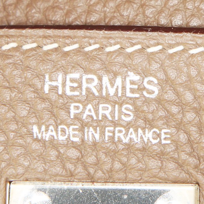 Sac à main Hermes Kelly 40 cm en cuir togo étoupe - Detail D4