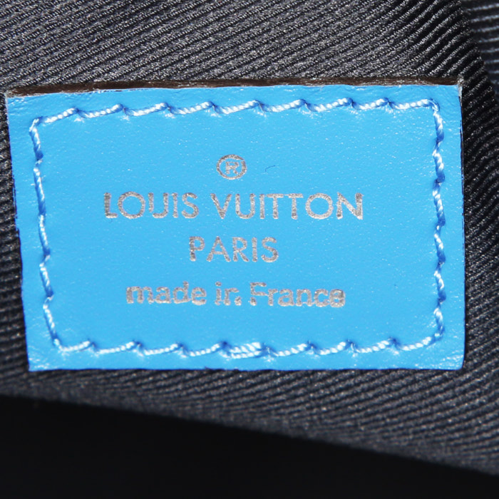 Sac de week end Louis Vuitton  Keepall Editions Limitées en cuir épi bleu et blanc - Detail D4