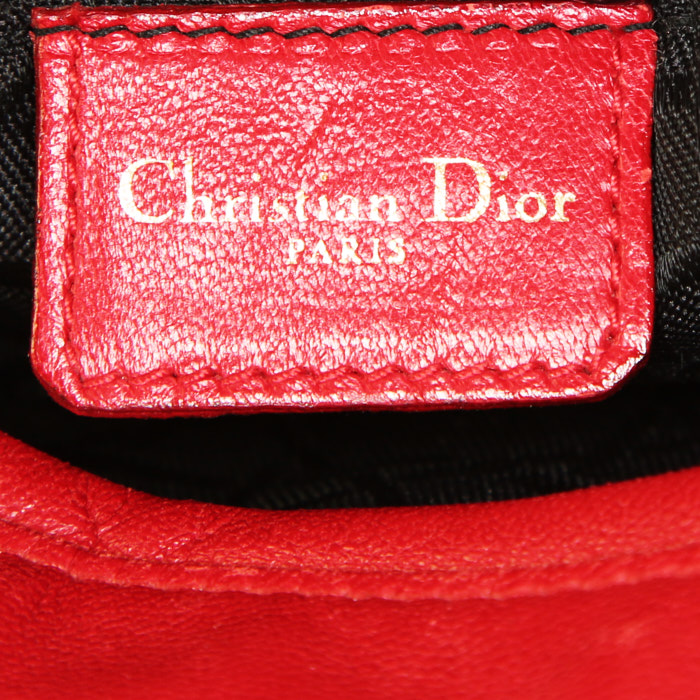 Bolso de mano Dior Lady Dior modelo mediano en cuero cannage rojo - Detail D4