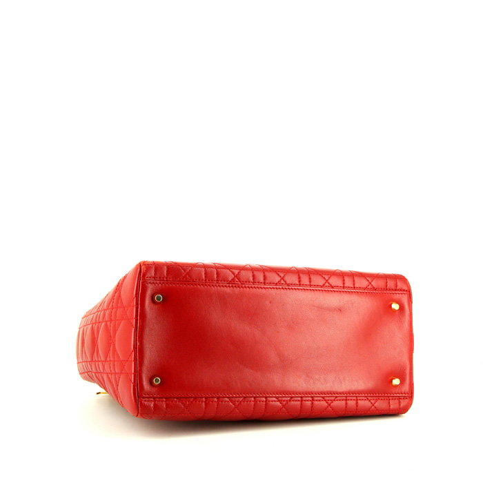Bolso de mano Dior Lady Dior modelo mediano en cuero cannage rojo - Detail D5