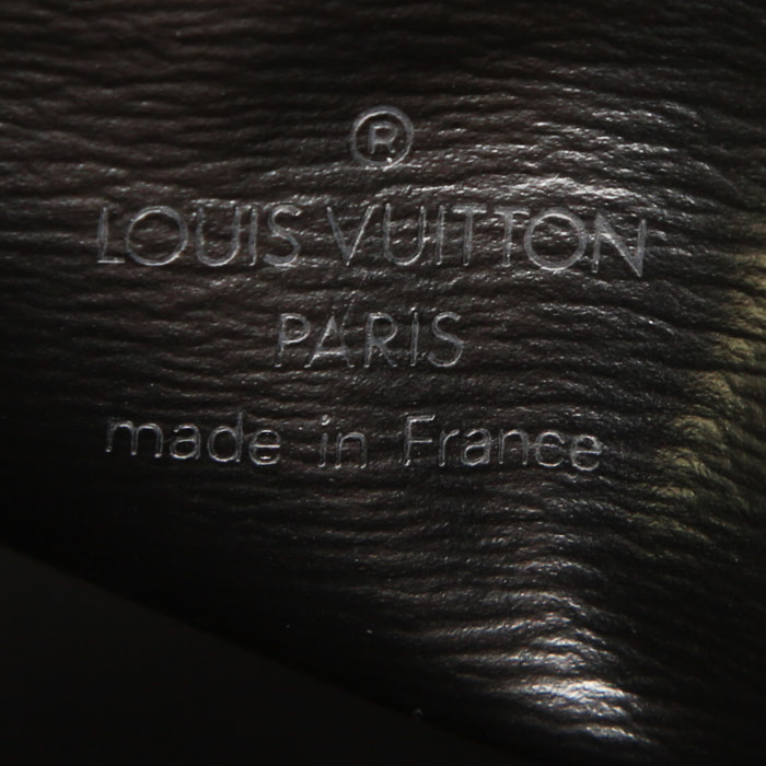 Sac à main Louis Vuitton Malesherbes en cuir épi noir - Detail D3