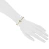Van Cleef & Arpels Pure Alhambra bracelet in yellow gold and mother of pearl - Detail D1 thumbnail