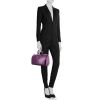 Louis Vuitton Speedy 30 handbag in purple epi leather - Detail D1 thumbnail