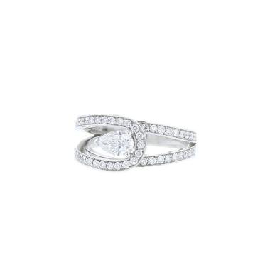 Fred Lovelight sleeve ring in platinium and diamonds Fred Lovelight sleeve ring in platinium and diamonds