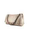Bolsa de viaje Chanel Timeless en cuero acolchado dorado - 00pp thumbnail