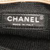 Bolsa de viaje Chanel Timeless en cuero acolchado dorado - Detail D4 thumbnail