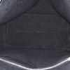 Louis Vuitton Lockme shopping bag in black grained leather - Detail D2 thumbnail