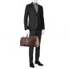 Bolsa de viaje Louis Vuitton Keepall 55 cm en lona Monogram Macassar marrón y cuero negro - Detail D1 thumbnail