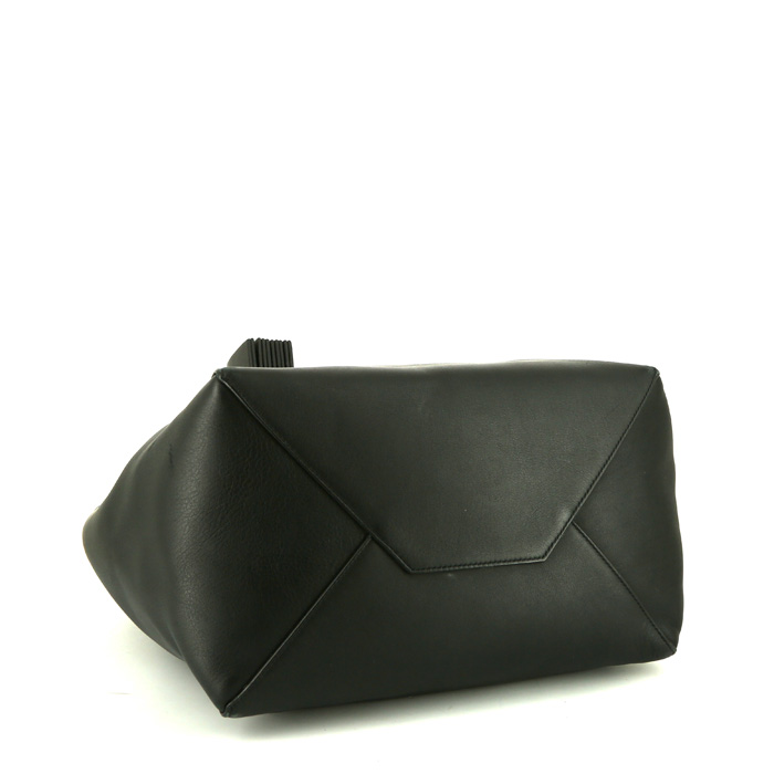 Celine Cabas shopping bag in black leather - Detail D4
