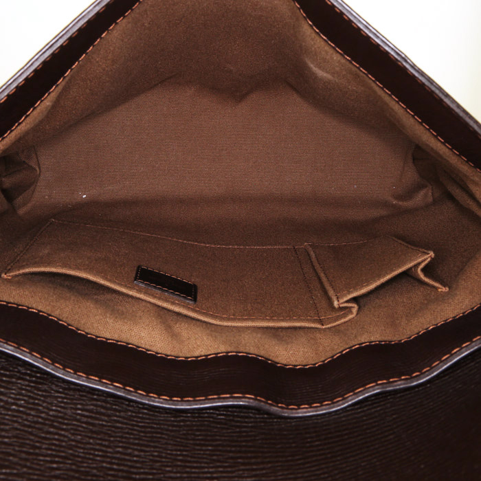 Sac bandoulière Louis Vuitton Omaha en cuir marron - Detail D2