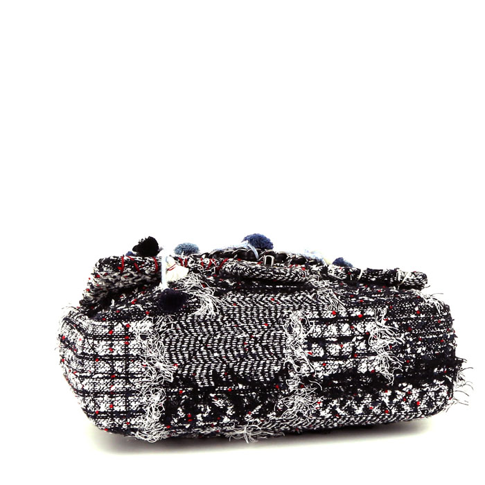 Sac à main Chanel Timeless jumbo en tweed noir , bleu rouge et blanc - Detail D5