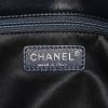 Bolso de mano Chanel Timeless en lona acolchada negra y lentejuelas azules - Detail D4 thumbnail
