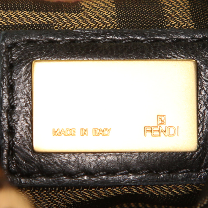 Bolso de mano Fendi en piel de potro beige y marrón y cuero negro - Detail D4