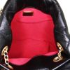 Bolso bandolera Chanel  Bucket en cuero acolchado negro - Detail D3 thumbnail