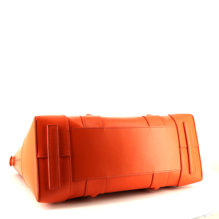 Bolso Cabás Givenchy en cuero naranja - Detail D4