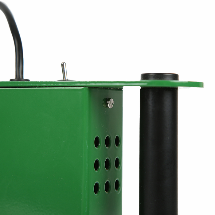 Gae Aulenti 
Piero Castiglioni, lampe de chevet "Minibox", en métal laqué vert, édition Stilnovo, estampillée, création du modèle en 1979, édition des années 1980